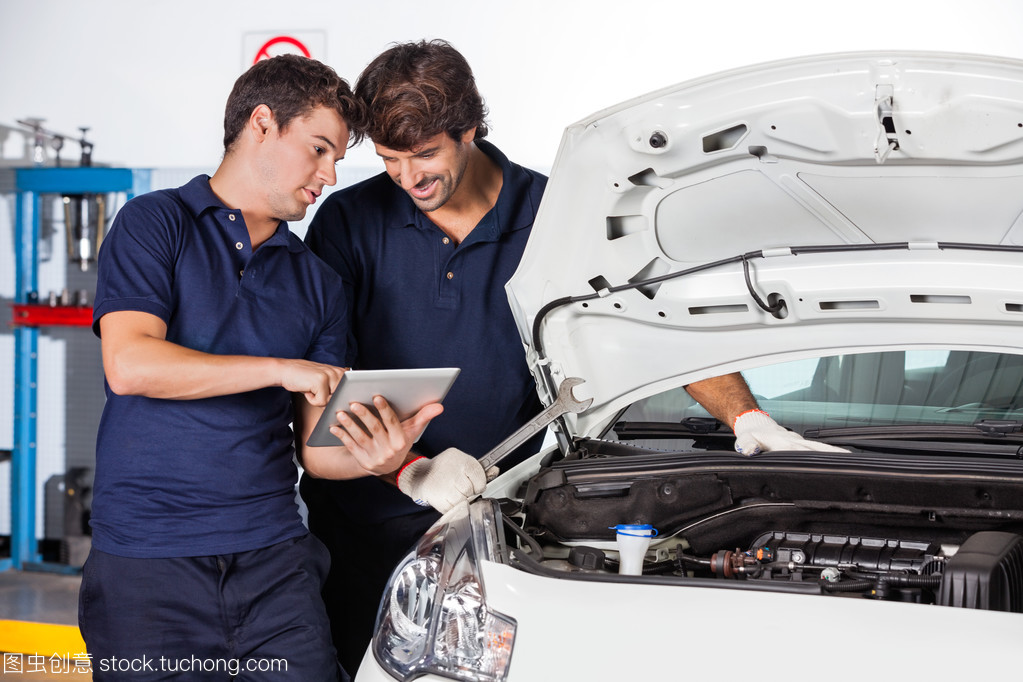 力学原理在车载平板电脑与汽车电脑板维修培训中的综合应用